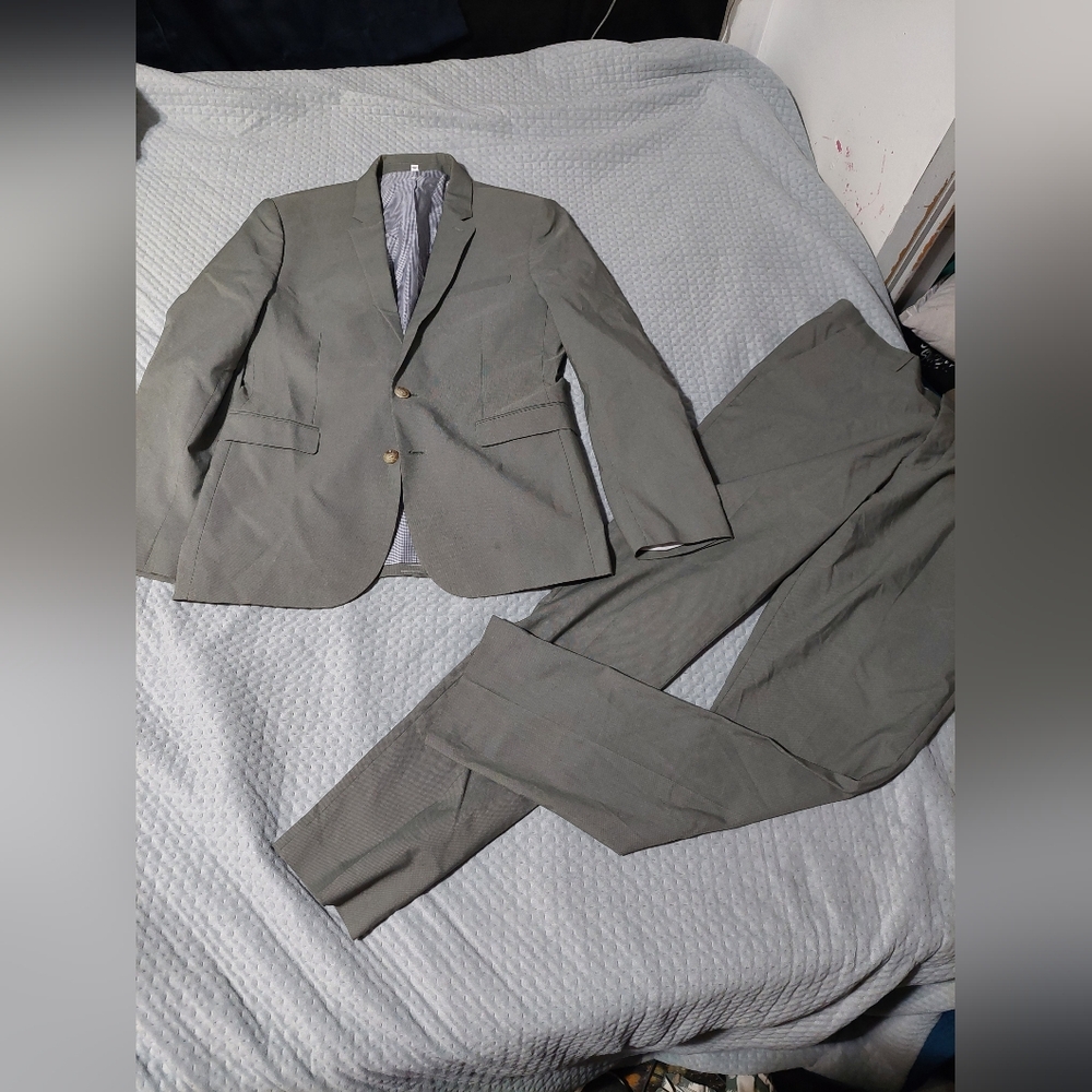 Express Olive Suit